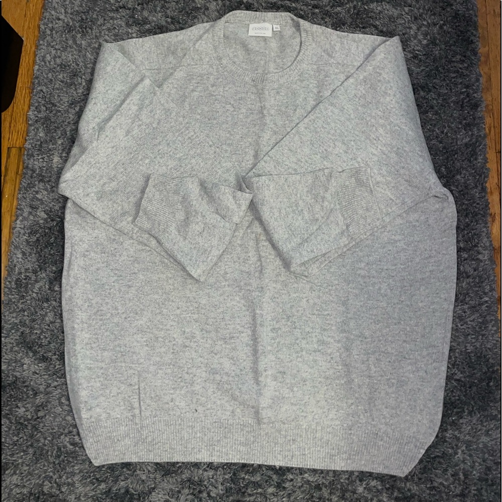 Canada- Women’s Sweater